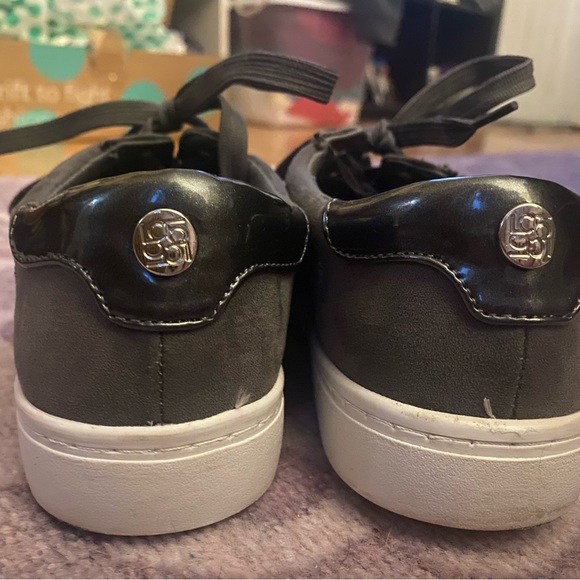 Liz Claiborne Shoes - Picture 3 of 12